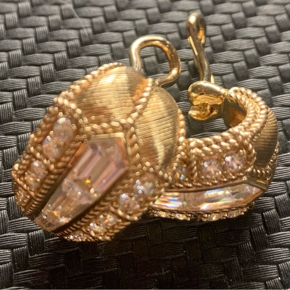 925 clad in 14k gold Judith Ripka CZ omega post earrings - Picture 3 of 9